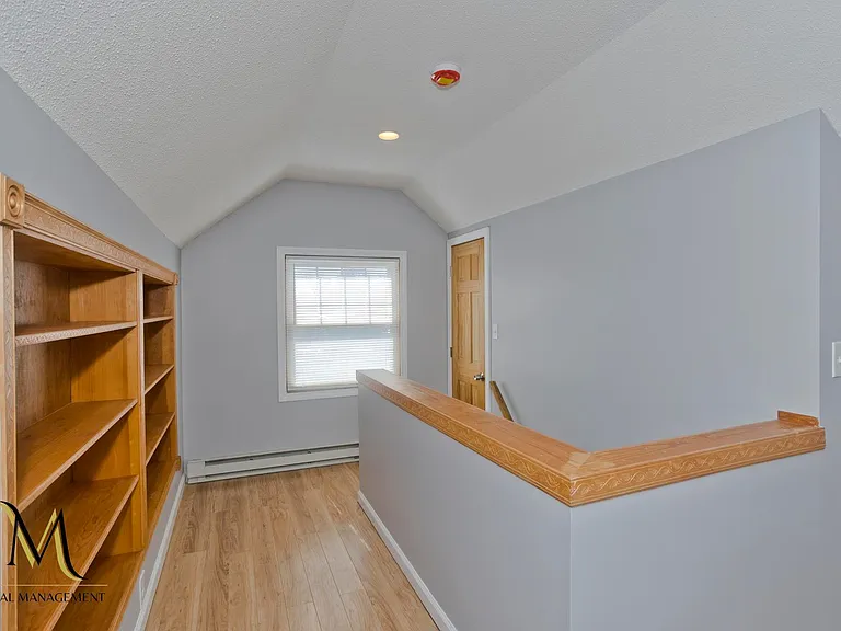 320 Island Pond Rd — Photo 21