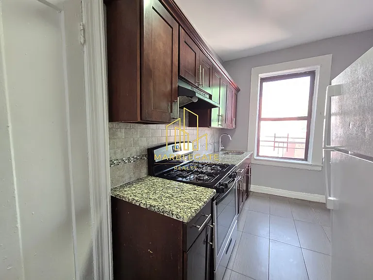 445 Mount Prospect Ave #44B — Photo 1