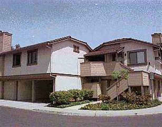 1st image of 34724 Tuxedo Cir