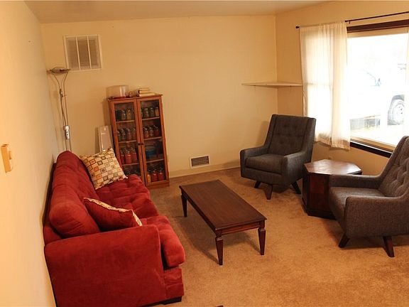 5th image of 2394 Lakeview Dr