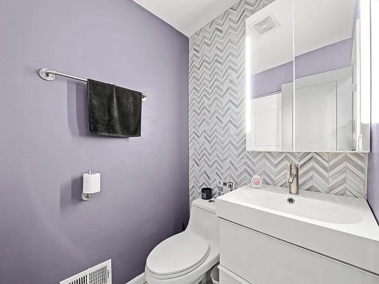 8819 N Wisner St #2 — Photo 13
