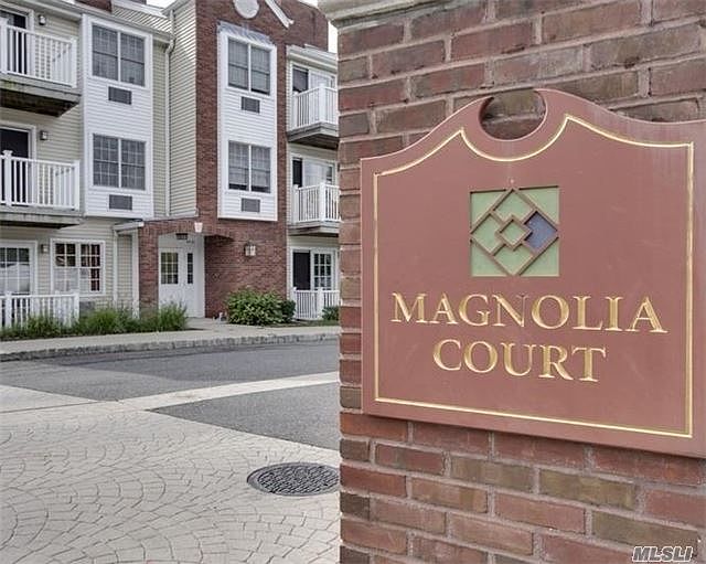 1st image of 9420 Magnolia Ct