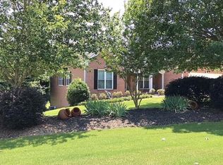 8550 Meadowgrove Ln, Gainesville, GA 30506
