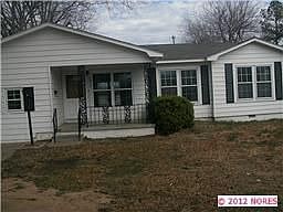 Move in Ready ! 3 beds,1 Bath,2 Living area. Everything new new or newer.Roof,