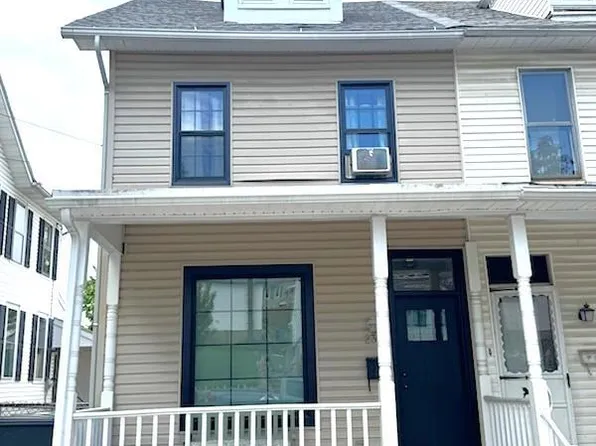 233 N Warren St, Orwigsburg, PA 17961