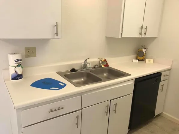 Carmel Terrace, 5617 S May Ave #B4f26c2e2, Oklahoma City, OK 73119