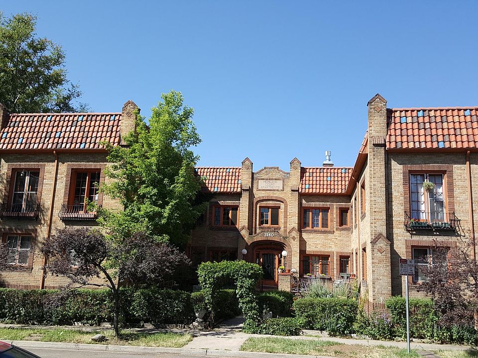 Highland Court