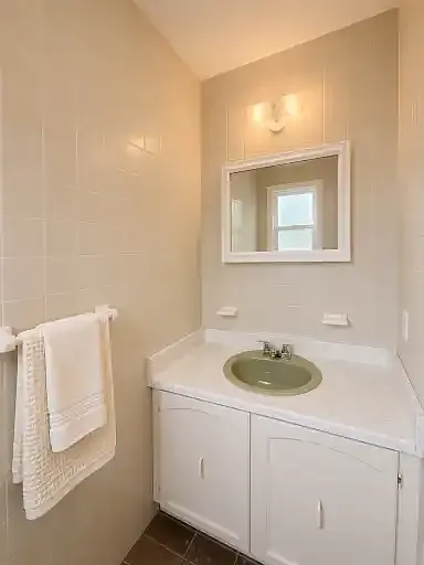 3 bed, 1.5 bath, 1100 sqft, $2,245 — Photo 4