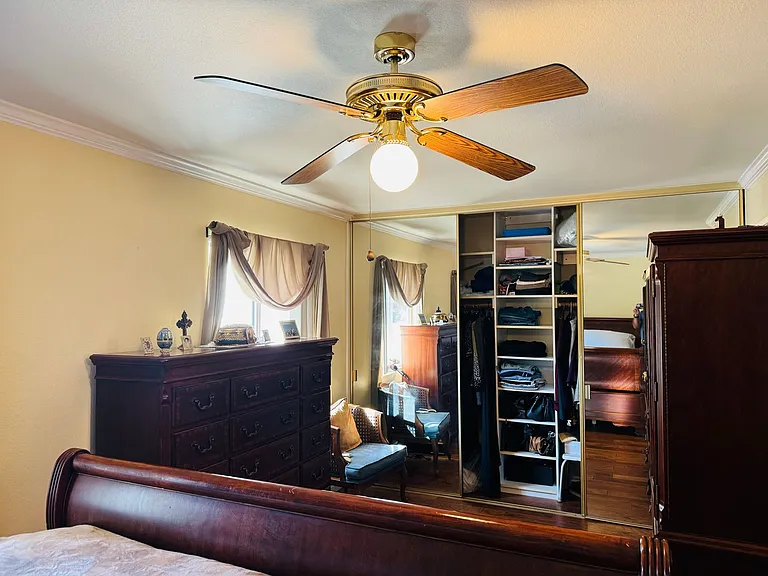 320 Green Moor Pl — Photo 9