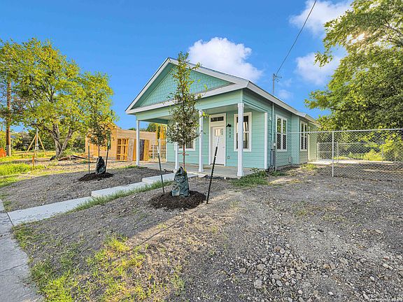 2nd image of 302 San Salvador