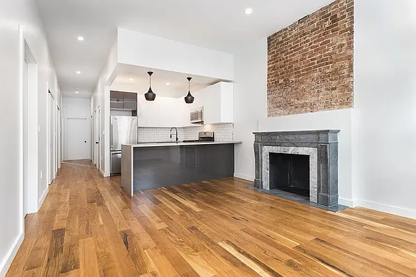 Rented by Bold New York | media 19