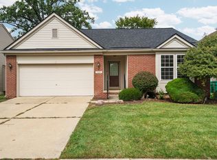 7091 Oakridge Dr, Ypsilanti, MI 48197
