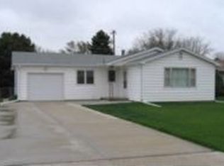 2323 W 10th St, Hastings, NE 68901