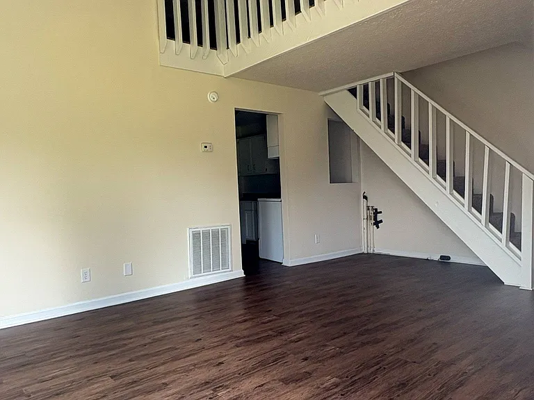 1621 Flanigan Ct #D — Photo 2