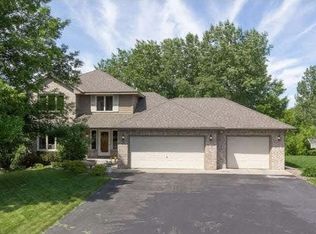 6879 Timber Crest Dr, Maple Grove, MN 55311