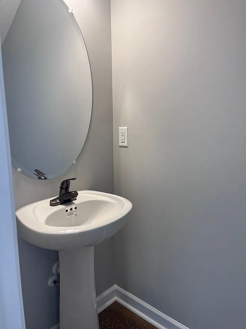 1200 Bluebird Rd — Photo 2