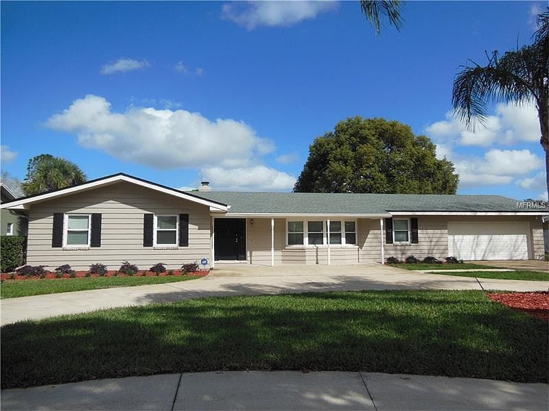 1st image of 623 Pinar Dr