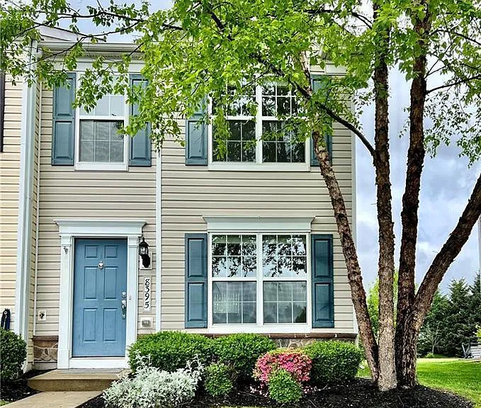 8395 Saylor Ct — Photo 1
