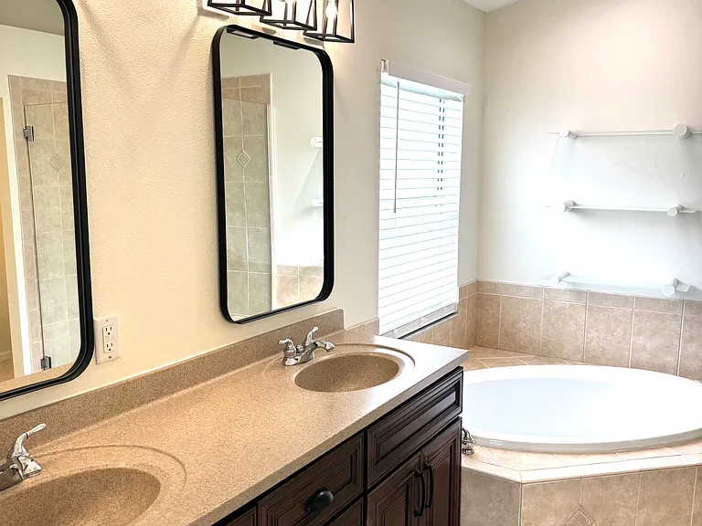 11511 Sweetflag Dr — Photo 16