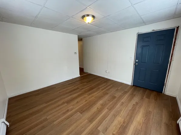 11 Webster St #2, Auburn, ME 04210