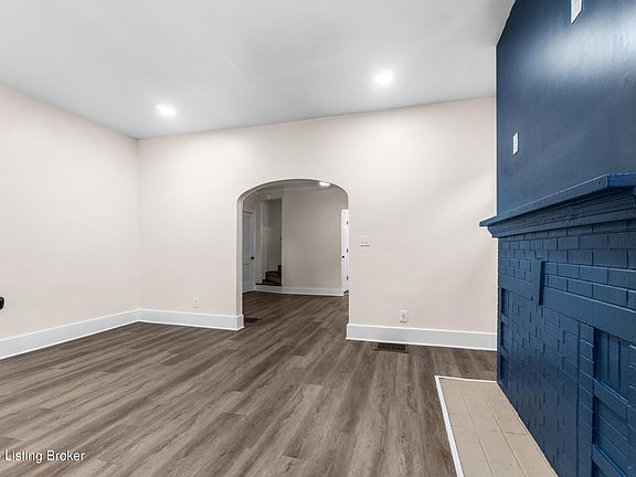 2nd image of 1046 S 43rd St