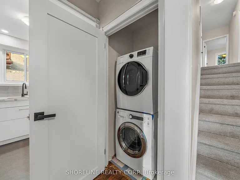 608 Raphael Ave #UPPER — Photo 14