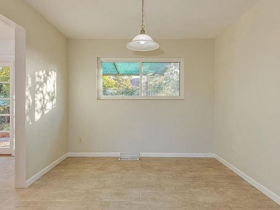 4th image of 744 Ely South Blvd