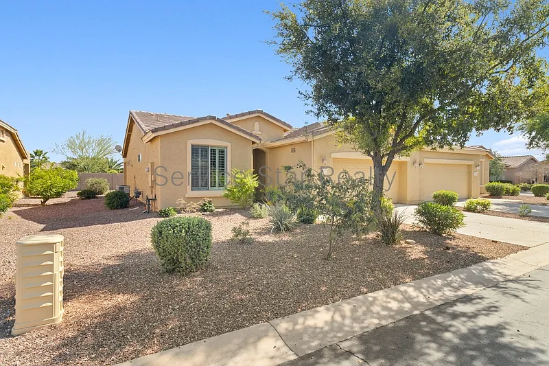 2 bed, 2.0 bath, 1491 sqft, $1,599 — Photo 3