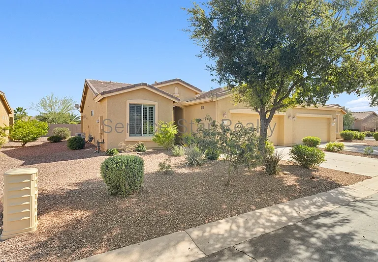 42181 W Basie Ln — Photo 3