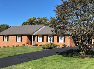 268 Mountainview Dr, Madison Heights, VA 24572