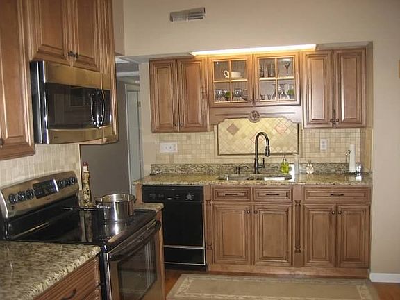Brand New Kitchen
						:
						All New Appliances, Hardwood Floors, Granite Countertops