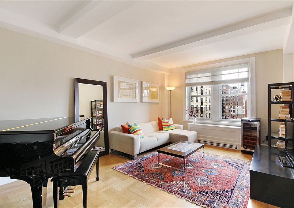 1st image of 27 W 72nd St #1109