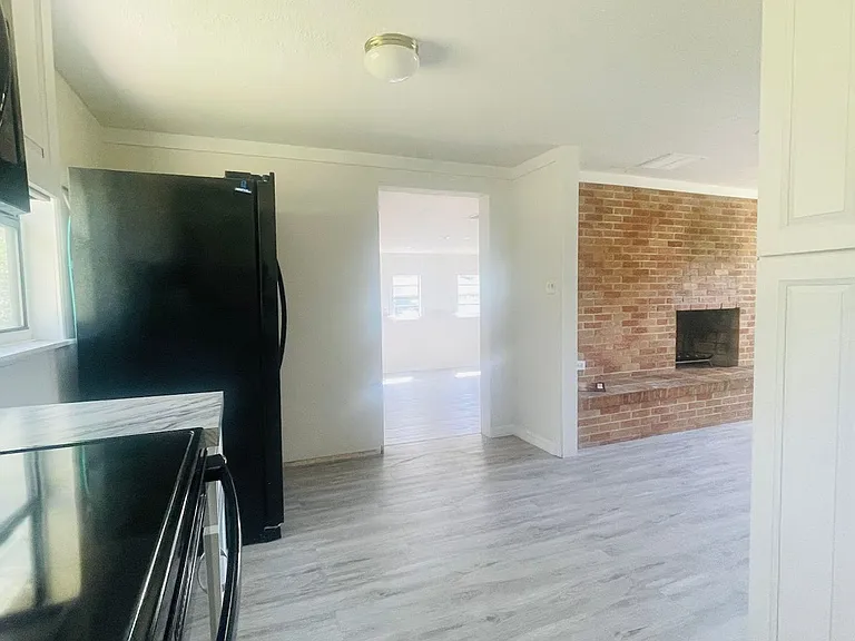 703 Gotts Rd — Photo 8
