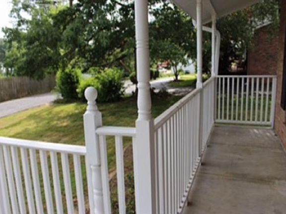 3rd image of 157 Forest Ln