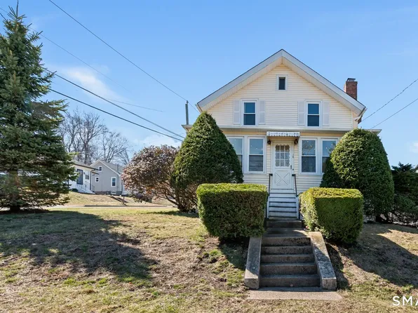 18 Oak Street, Plymouth, CT 06786