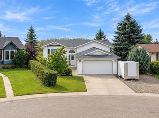 4307 E 57th Ave, Innisfail, AB T4G1K7