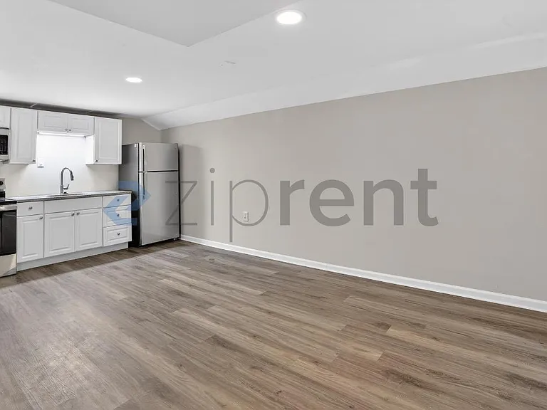 586 Oakside Dr SW #B — Photo 7