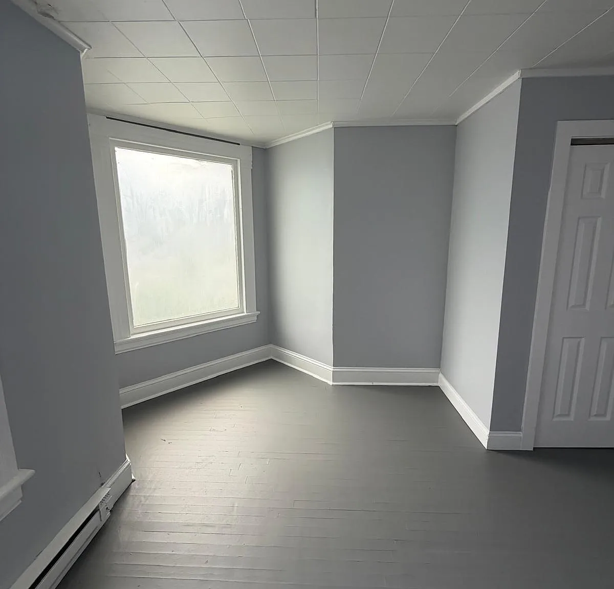 3 bed, 1.0 bath, 1130 sqft, $1,350 — Photo 4