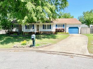 802 Tiverton Pl, Chesapeake, VA 23320