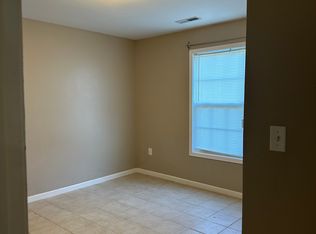 113 Adams Ave W #B, Oneonta, AL 35121