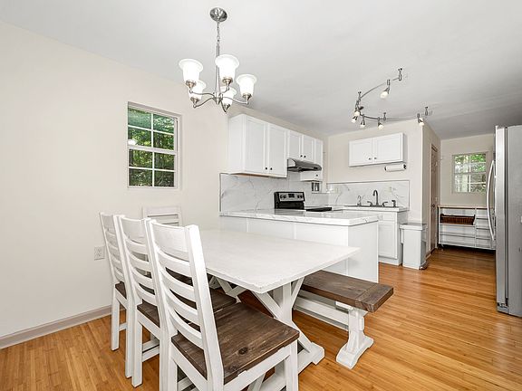 3rd image of 1555 Gassaway Main St