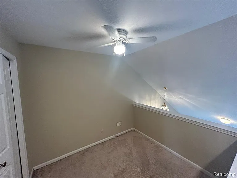 39460 Springwater Dr — Photo 14