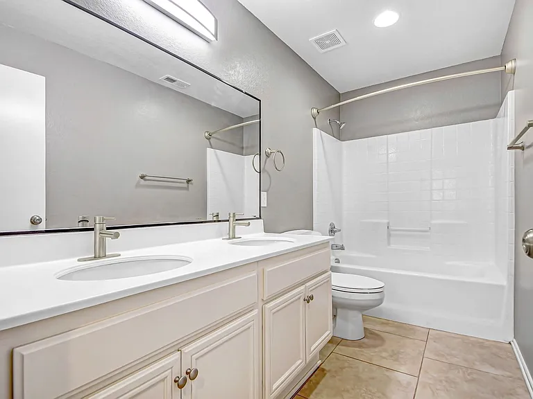 25629 Driftview Cir — Photo 15