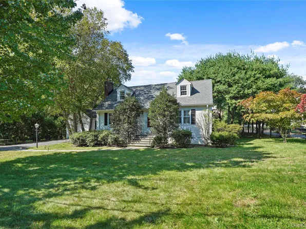 29 Coralyn Ave, White Plains, NY 10605