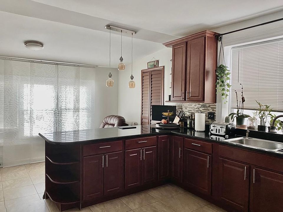 1st image of 2421 N Talman Ave #2