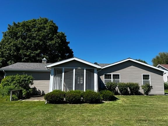 2nd image of 766 Anita Ln