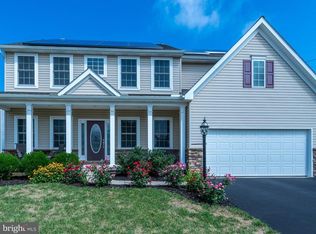 60 Azalea Dr, Windsor, PA 17366