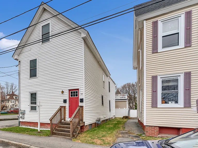 10 Dunn St #2 — Photo 14