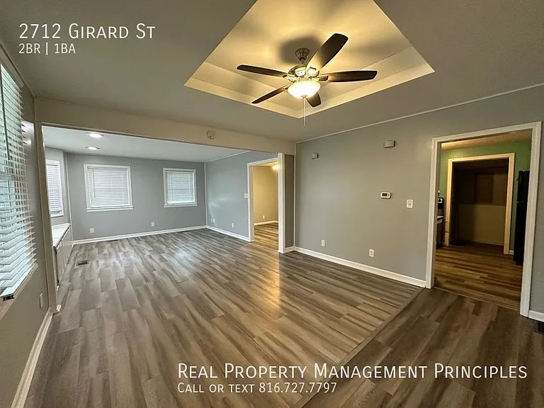 2712 Girard St — Photo 3