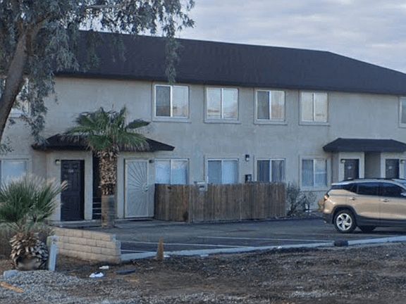 3rd image of 1787 North Ave APT 105